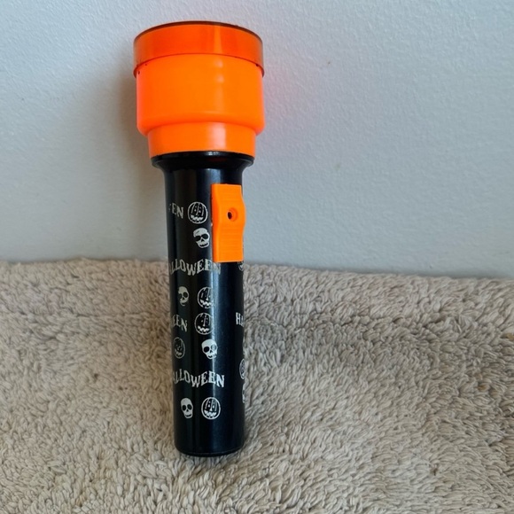 Halloween Projection Lamp Flashlight Pumpkin - Picture 3 of 3